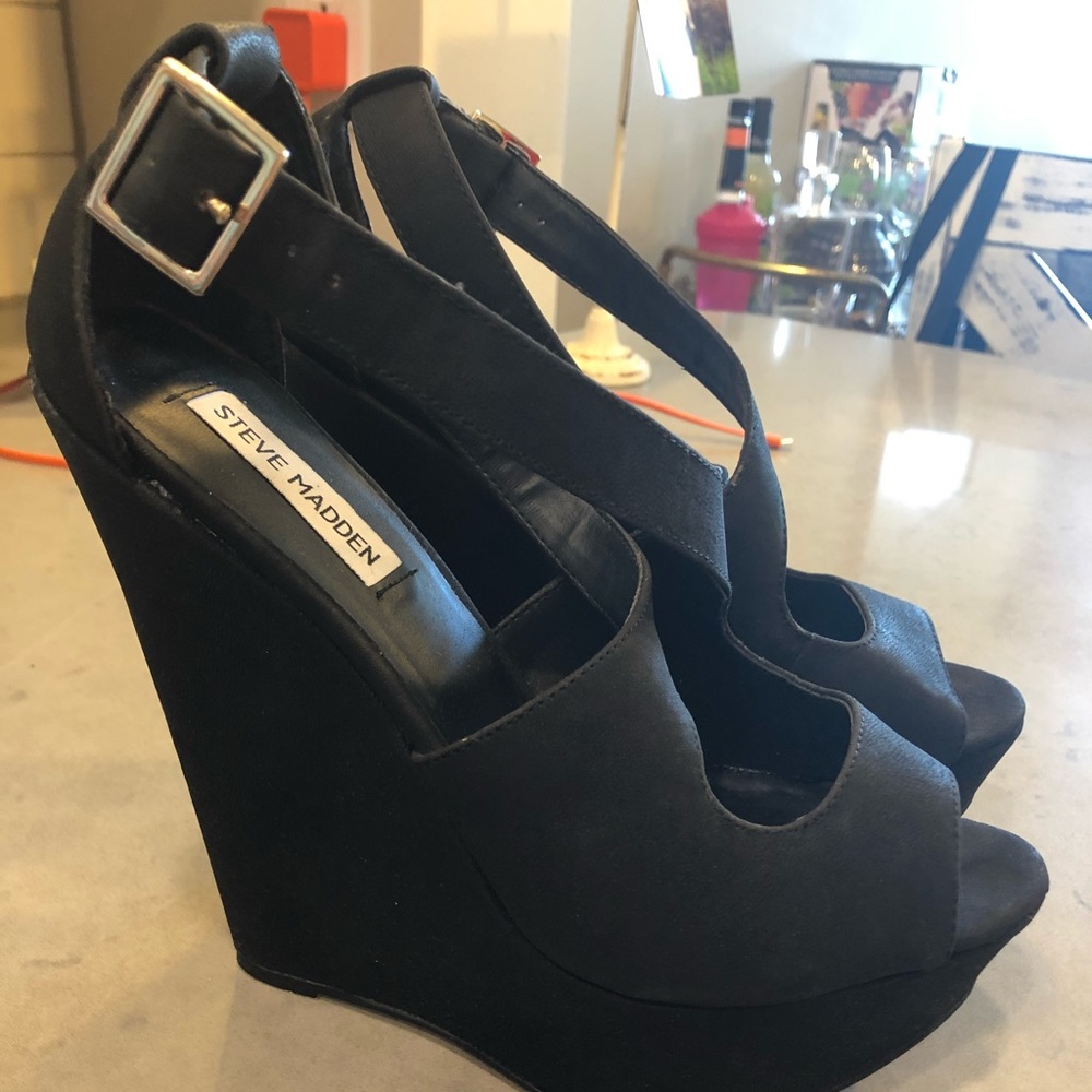 Steve Madden XTERNAL BLACK heel